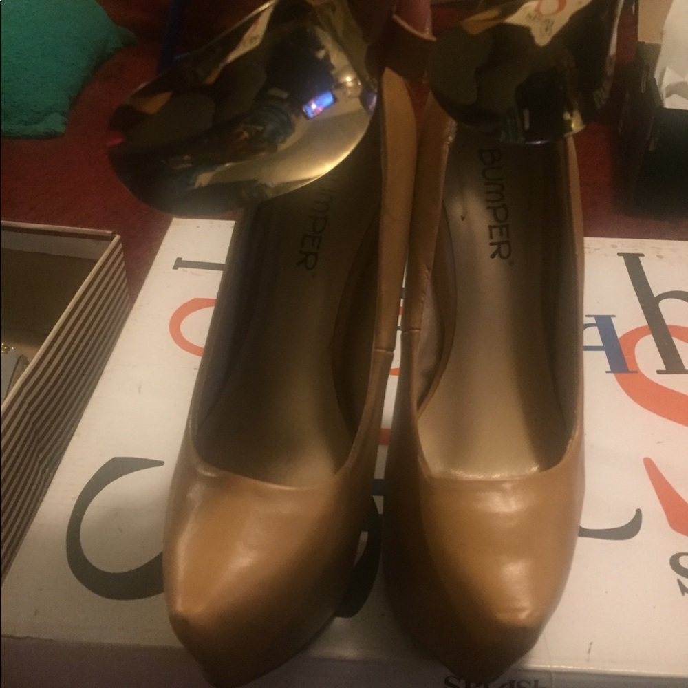 HighHeels - Picture 2 of 4